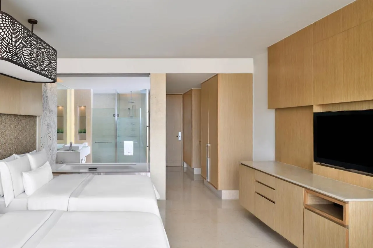 *****  מלון The Westin Gurgaon, New Delhi הודו